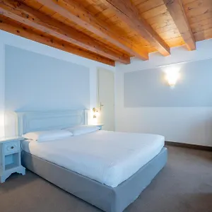 *** Bed & Breakfast Corte Rossa Italia